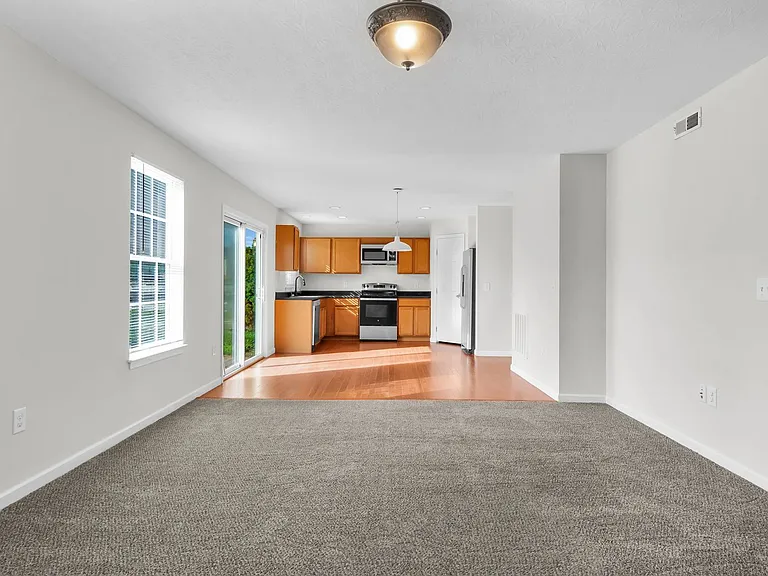 6035 Marsh Cir — Photo 3
