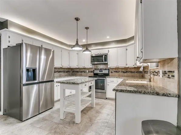 6204 N College Ave, Oklahoma City, OK 73122