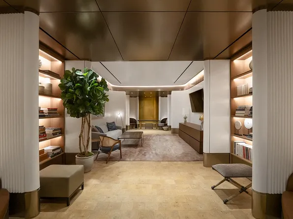 551 West 21st Street image 10 of 19