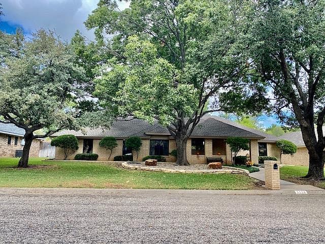 1st image of 3338 Shadyhill Dr