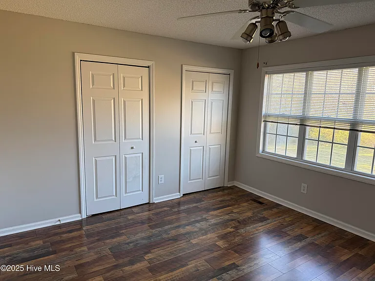 2355 Vineyard Dr #F2 — Photo 11