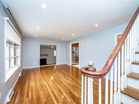 5th image of 403 Gunby Dr