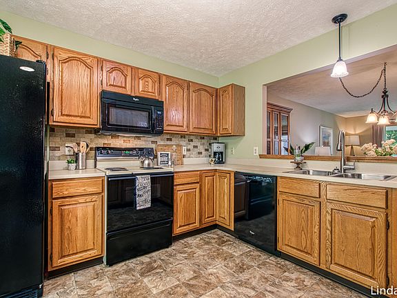 5th image of 3089 Windcrest Way NE #34