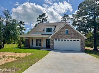 33 Heavenly Dr, Carriere, MS 39426