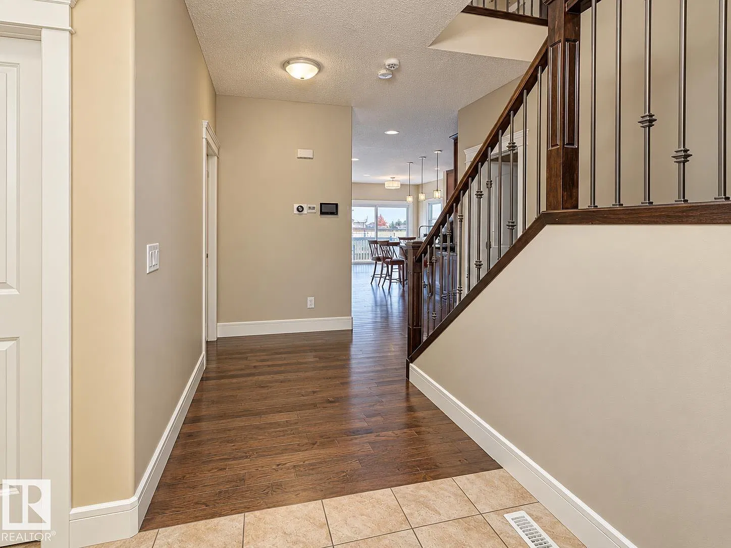 7 bed, 5.0 bath, 2494 sqft, $4,200 — Photo 3