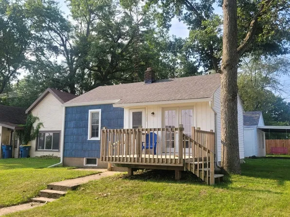 127 W Russ Ave, Mishawaka, IN 46545
