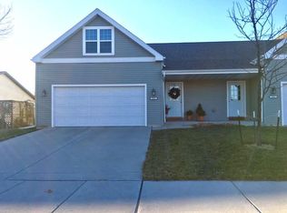 434 Hanson Rd Stoughton Wi #53589, Stoughton, WI 53589