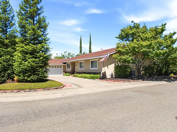 2nd image of 6401 Teal Way