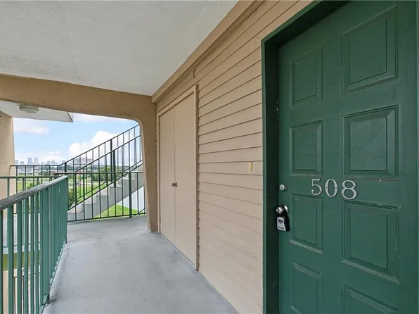 4000 Davey St APT 508, New Orleans, LA 70122