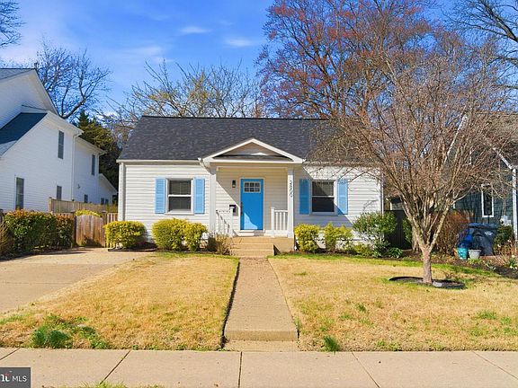 2nd image of 2800 Cameron Rd