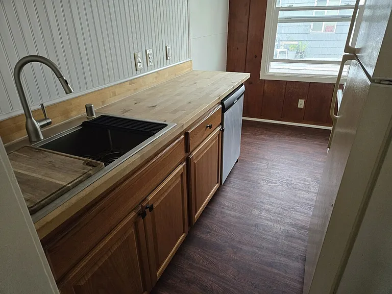 711 16th Ave #6 — Photo 7