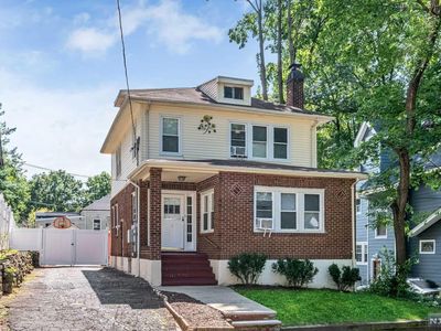 6 Cottage Pl, Leonia, NJ, 07605