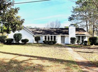 612 Southeast Cir, Hattiesburg, MS 39402
