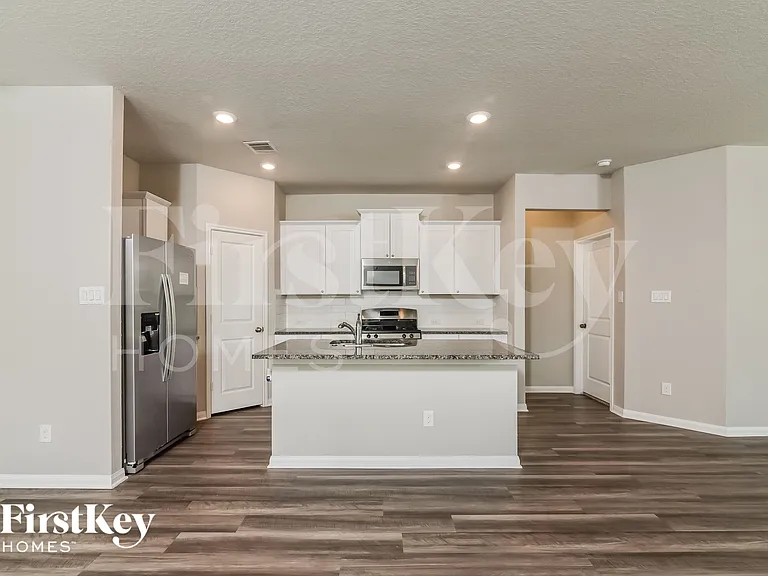 14935 Cheshire Way — Photo 4