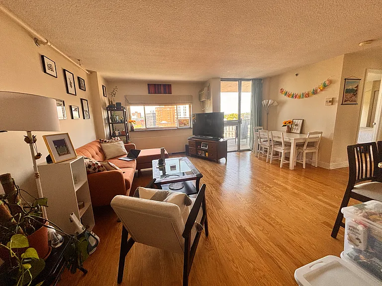872 Massachusetts Ave #901 — Photo 2