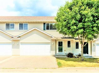 517 Tanager Path, Mankato, MN 56001