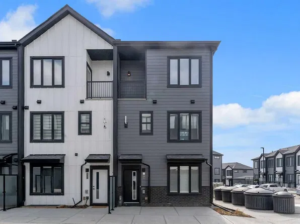 120 N Arbour Lake Ct NW, Calgary, AB T3G 0H6