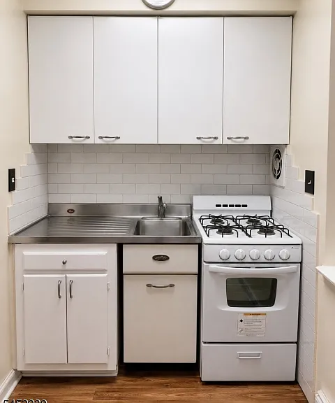 945 Savitt Pl #B3 — Photo 4