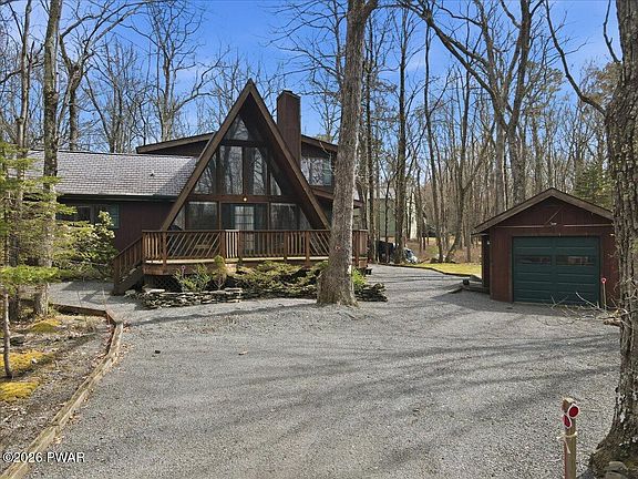 3rd image of 802 E Spur Ct