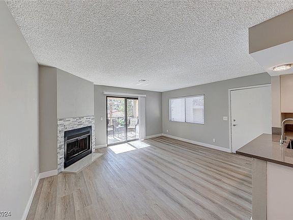 2nd image of 601 Cabrillo Cir Unit 106
