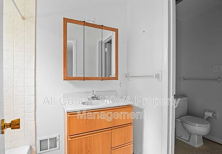8108 Timber Valley Ct — Photo 34