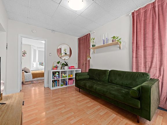 5th image of 2444 John St #1