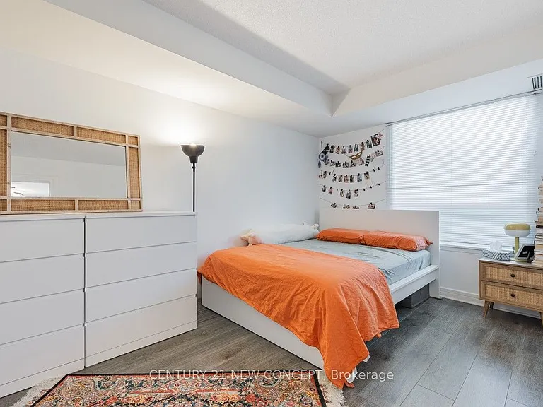 18 Harrison Garden Blvd #903 — Photo 15