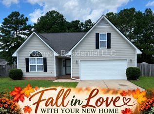 111 Cottonfield Ct, Raeford, NC 28376