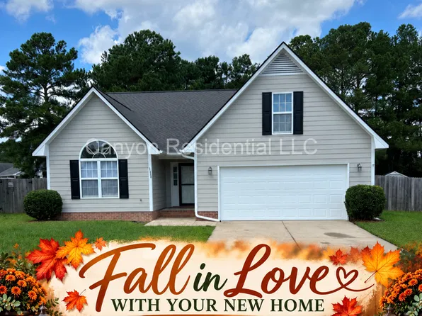 111 Cottonfield Ct, Raeford, NC 28376