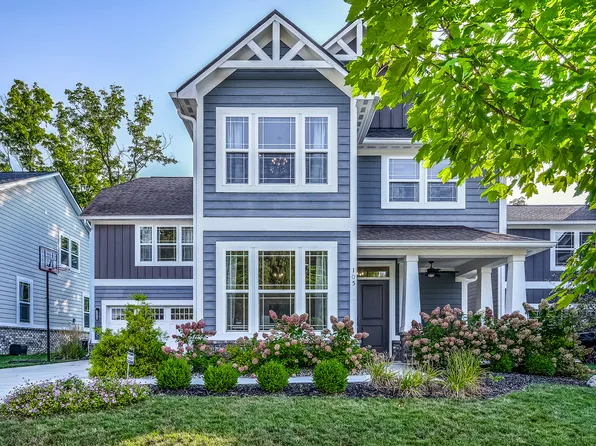 105 Thomas Point Dr, Fortville, IN 46040