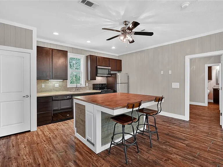 5428 Raymond Stotzer Pkwy — Photo 10