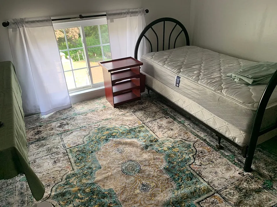 152 Grand St #ROOM