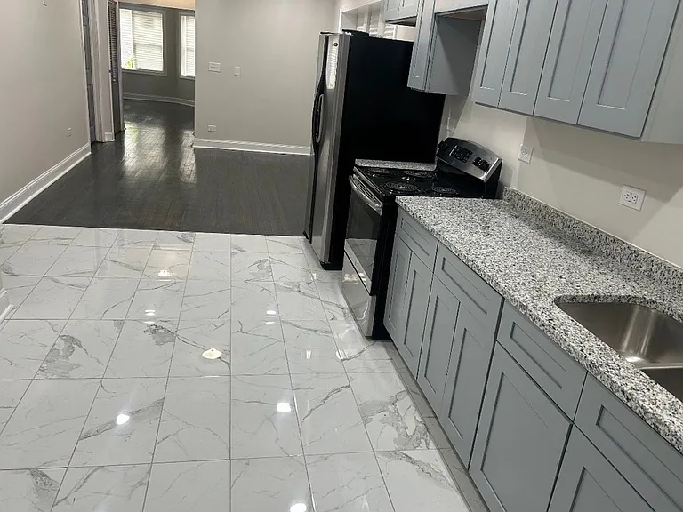 7730 S Cornell Ave #3 — Photo 52
