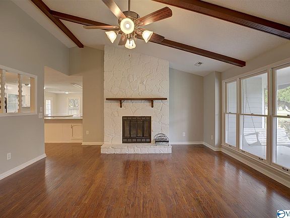 3rd image of 210 S Elton Cir