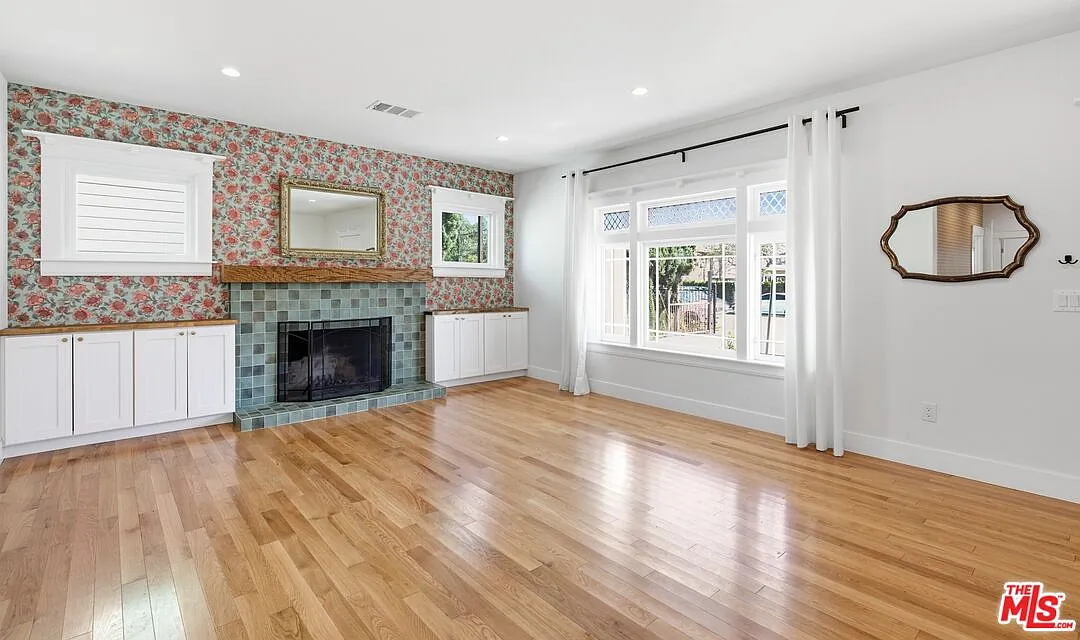 4 bed, 2.0 bath, 1724 sqft, $6,995 — Photo 2