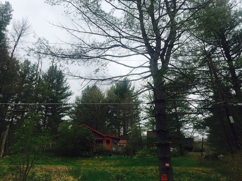 2nd image of 526 Woodland Valley Rd