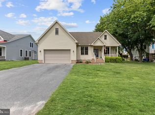631 Bridge Ln, Ocean View, DE 19970