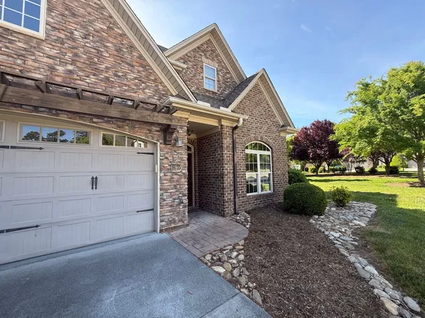1476 Neville Gardens Ln, Winston Salem, NC 27103