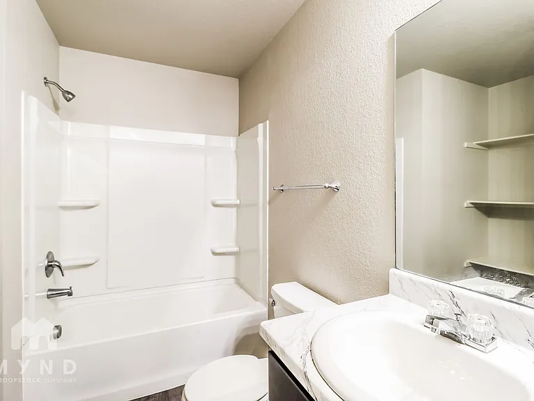 6049 Orange Valley Cv — Photo 12