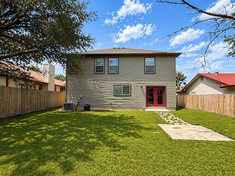 11418 Fort Wyne Dr — Photo 2