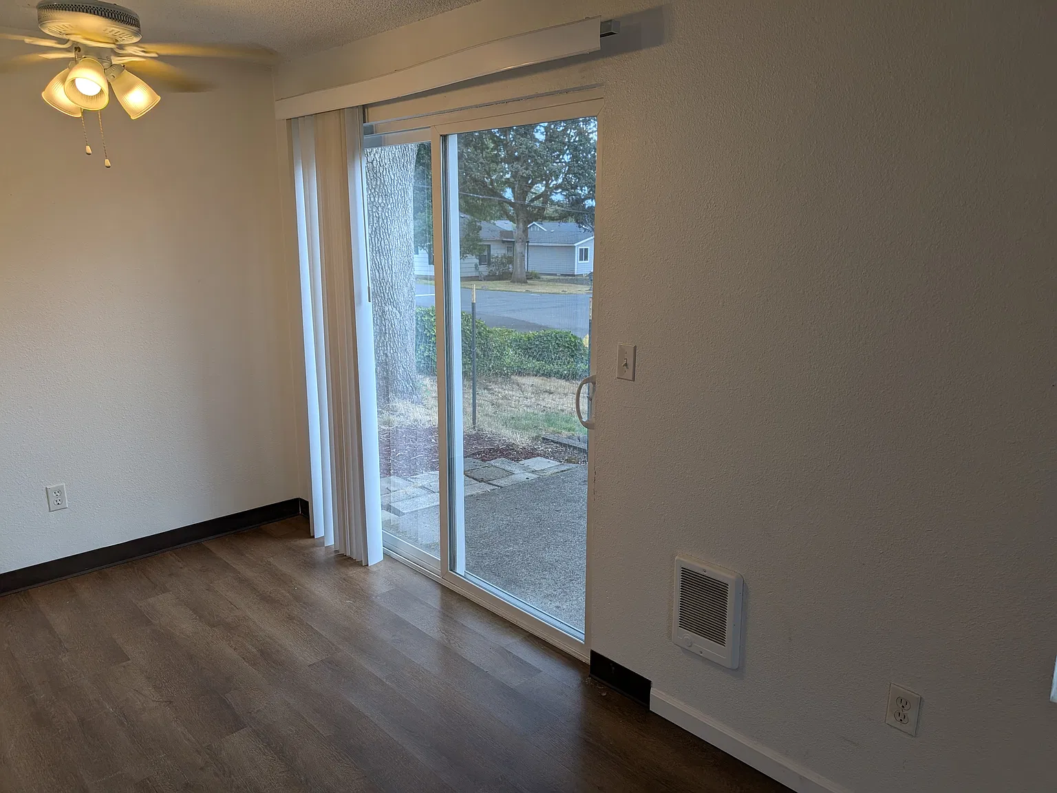 2 bed, 800 sqft, $1,700 — Photo 3
