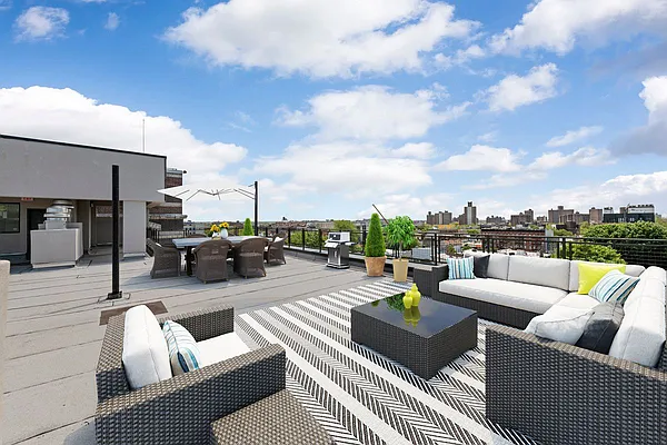 Sold by Nest Seekers International | media 7