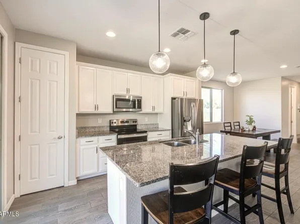 782 E BETSY Lane, Gilbert, AZ 85296