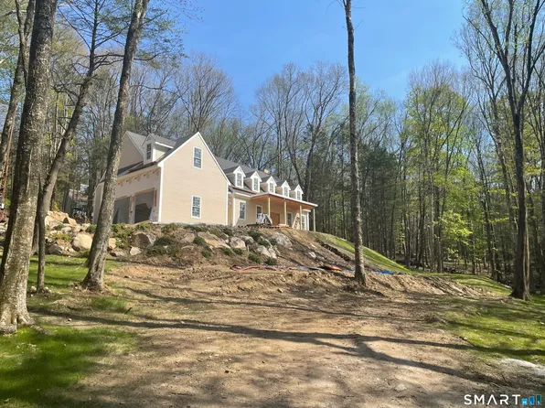 11 Evergreen Drive, Roxbury, CT 06783