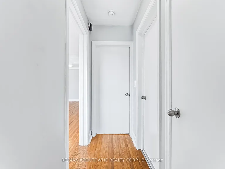 1047 Churchill Ave E #5 — Photo 21