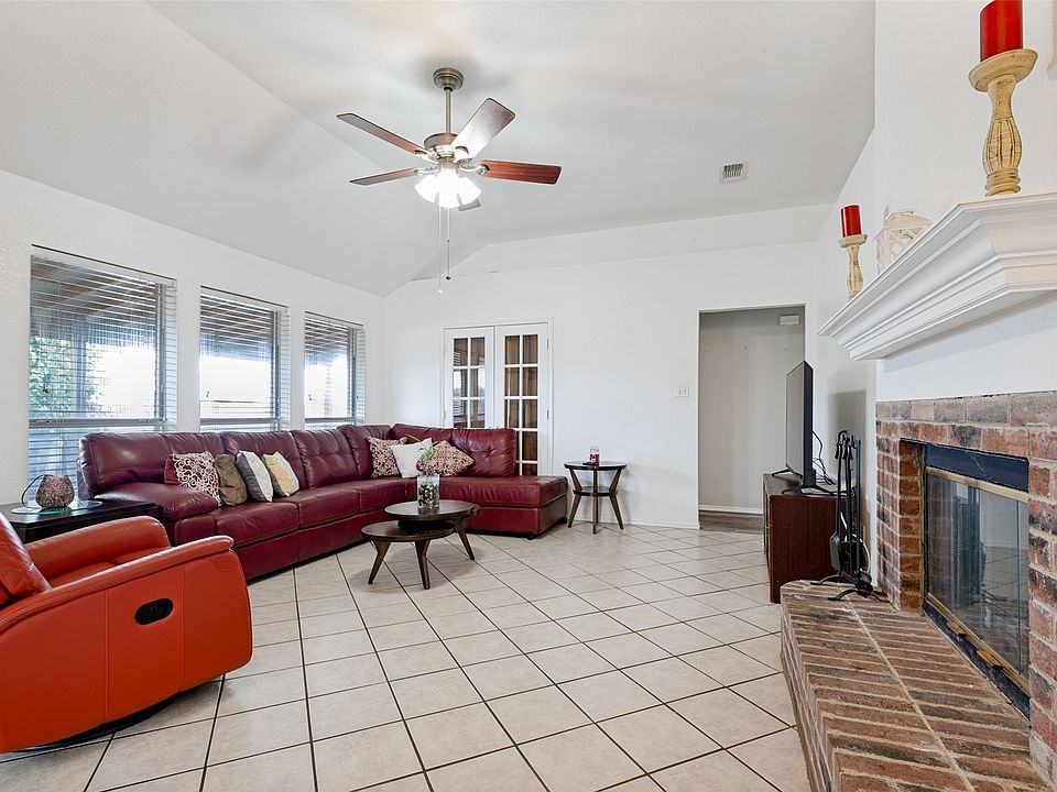 1st image of 3155 Ponds Edge Trl