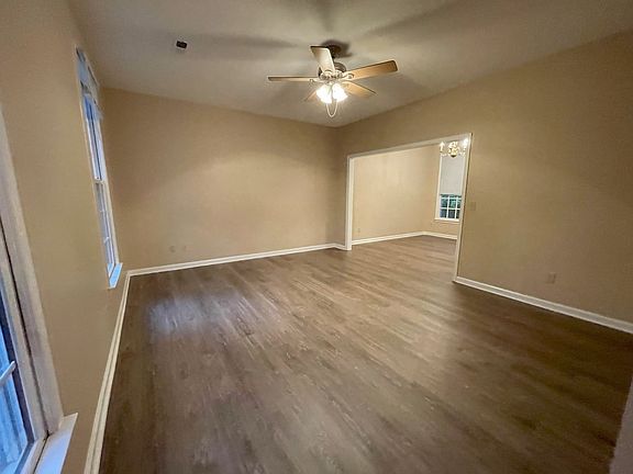 Family room (from entry)