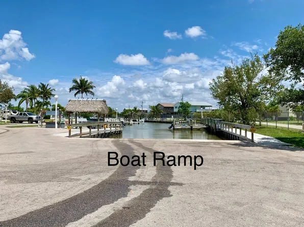 150 Smallwood Dr #207, Chokoloskee, FL 34138