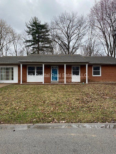 1st image of 215 Dogwood Ln