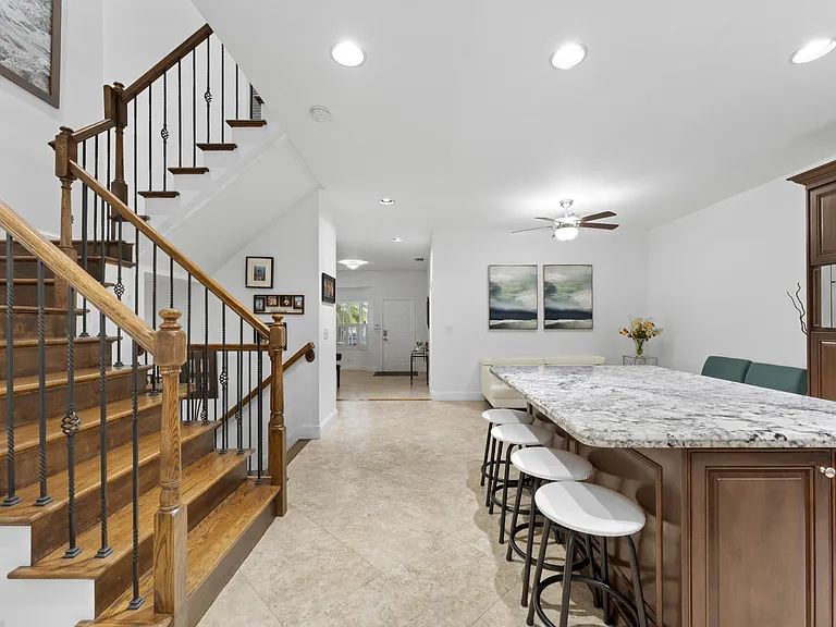 129 Spruce St — Photo 48